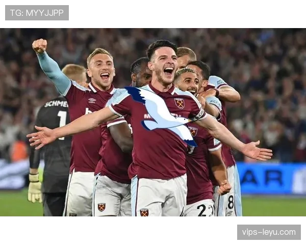 伦敦铁锤连胜势头强劲,英超前四席位争夺白热化 伦敦铁锤连胜势头强劲,英超前四席位争夺白热化