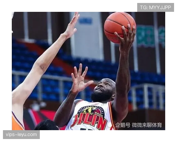 法兰克福高压逼抢战术奏效，助球队连战连捷状态回暖