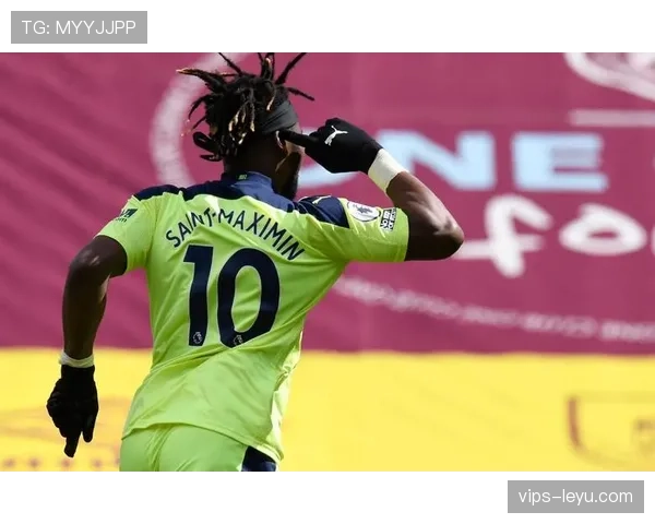 纽卡斯尔关键球员闪耀赛场，助球队强势逆转状态回暖引关注