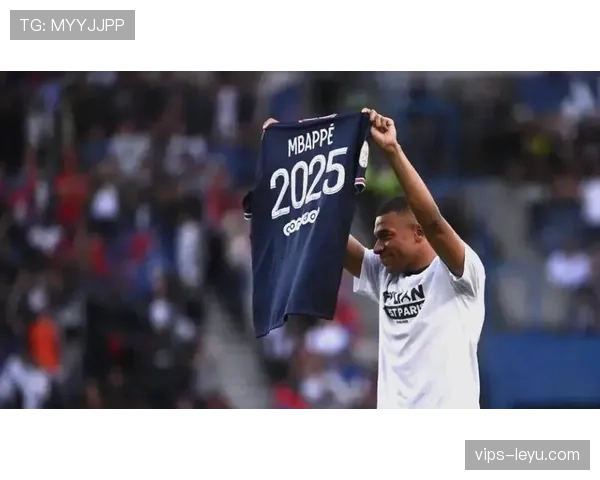 巴黎圣日耳曼的危机浮现：战术体系依赖球星成瘾，豪门定位面临巨大挑战！