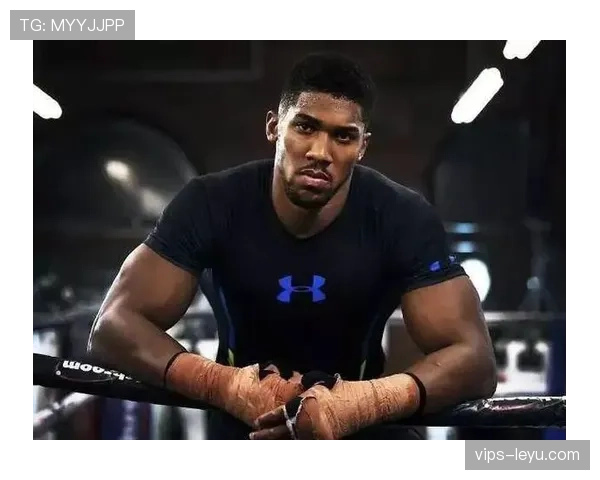 安东尼·约书亚练了十年还是不喝夜宵，这日常比谁都狠啊！