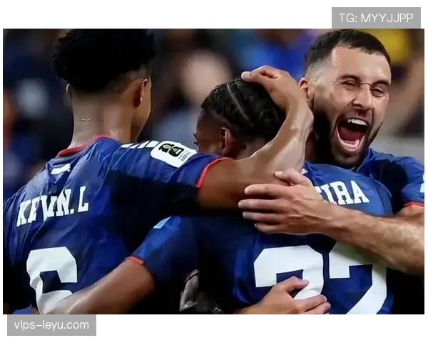 世界杯H组第三轮赛果:西班牙登顶,佛得角第二晋级 世界杯H组第三轮赛果:西班牙登顶,佛得角第二晋级